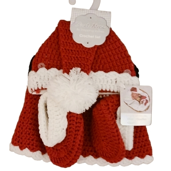 First Steps by Steping Stones 3 Piece Crocheted  Santa Themed Set - Picture 1 of 5